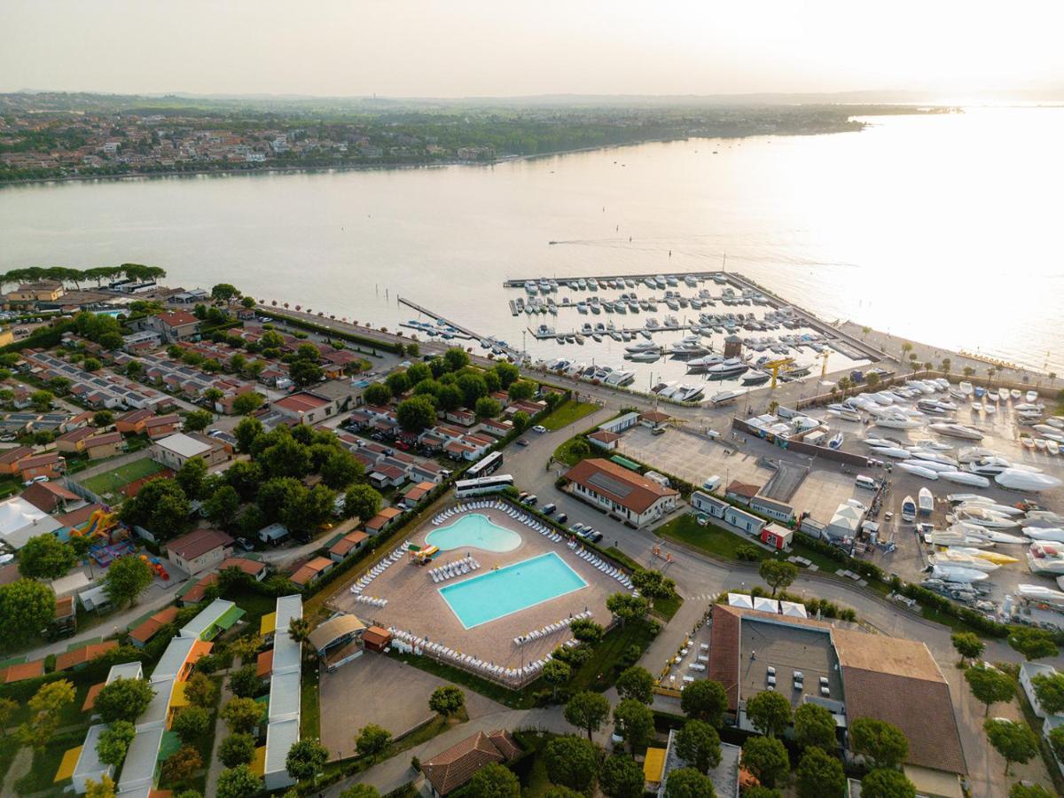 Glamping Lake Garda Peschiera del Garda Exterior photo